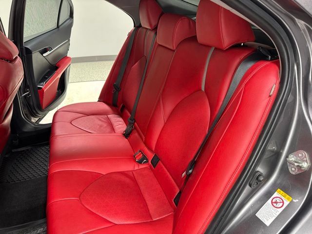Used 2018 Toyota Camry XSE FWD image 24