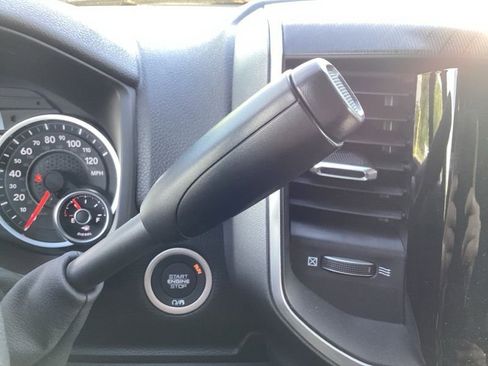 New 2026 RAM 2500 Big Horn AWD/4WD image 33