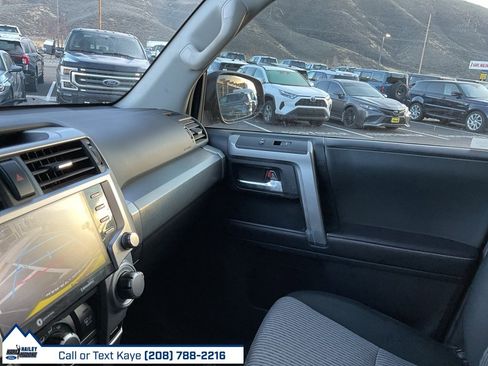 Used 2020 Toyota 4Runner SR5 image 40