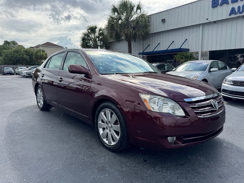 Used 2007 Toyota Avalon FWD image 2
