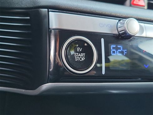 Used 2024 Hyundai Ioniq 5 SEL image 11