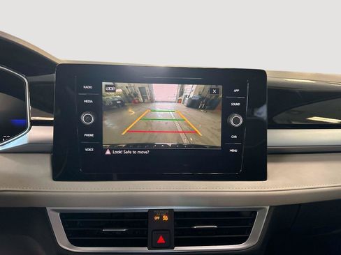 New 2026 Volkswagen Taos SE AWD/4WD image 25