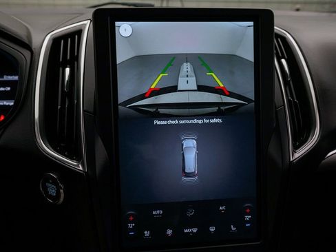 Certified 2022 Ford Edge Titanium image 16