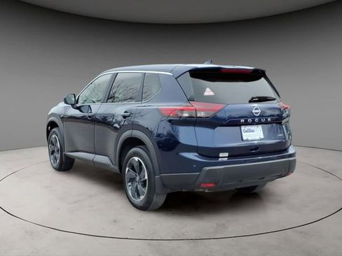 Used 2026 Nissan Rogue SV image 3