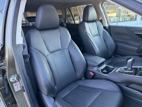 Used 2020 Subaru Outback Limited image 23