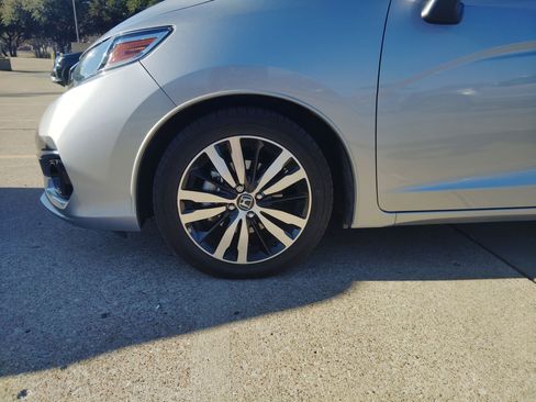 Used 2019 Honda Fit EX image 9