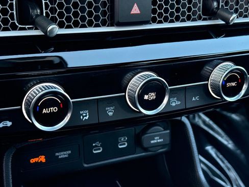 Certified 2025 Honda Civic Sport Touring image 19