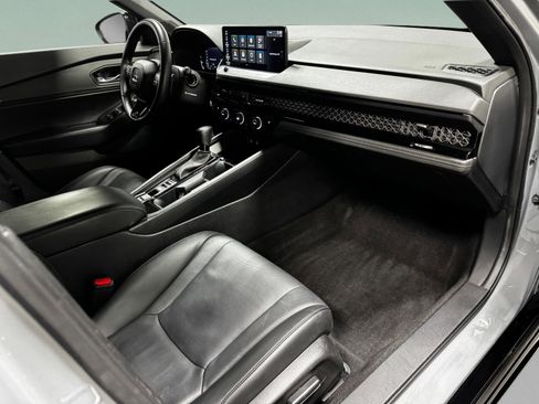 Used 2023 Honda Accord Sport image 11