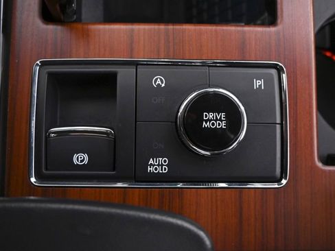 Certified 2023 Lincoln Navigator Reserve AWD/4WD image 34