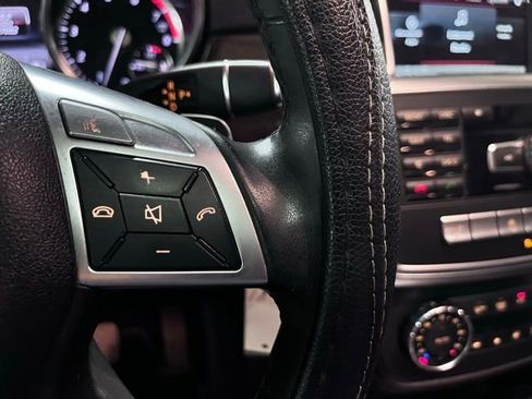 Used 2014 Mercedes-Benz GL 450 4MATIC image 28