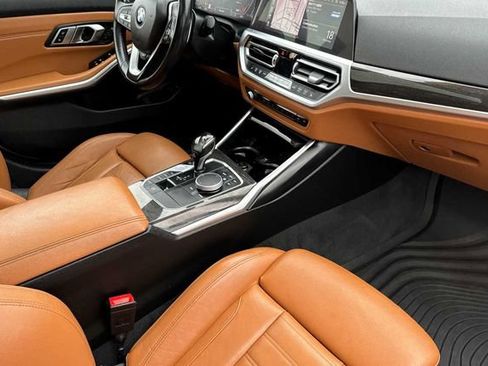 Used 2019 BMW 330i Sedan w/ Premium Package image 15