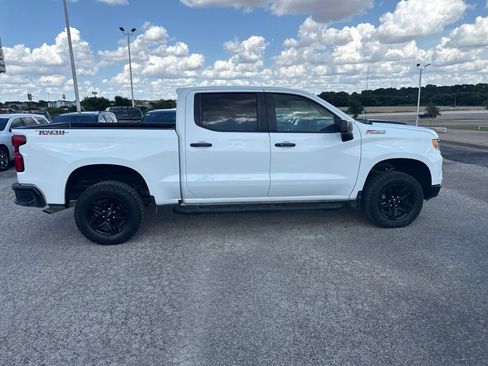 Used 2023 Chevrolet Silverado 1500 LT Trail Boss w/ Protection Package AWD/4WD image 8