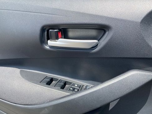 Used 2026 Toyota Corolla SE FWD image 11