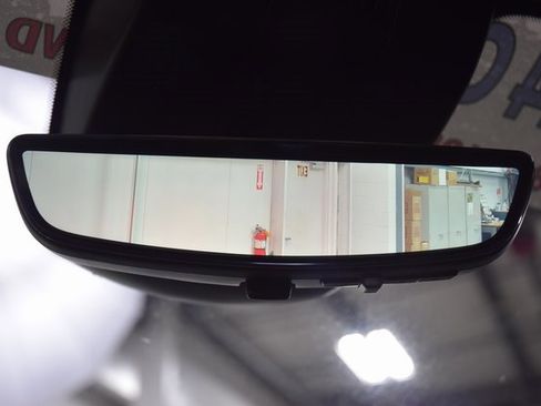 Used 2024 Chevrolet Silverado 1500 High Country w/ Technology Package image 56