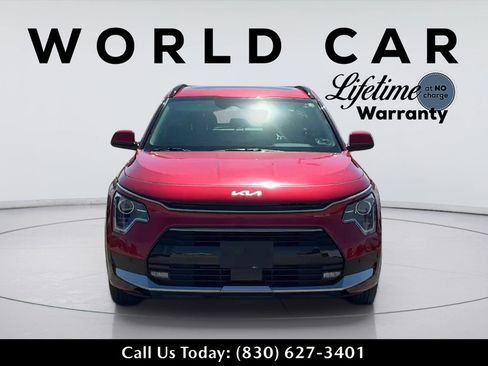 Used 2023 Kia Niro FWD image 3