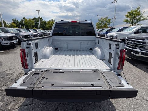 New 2025 Ford F150 Lariat w/ Equipment Group 502A High image 9