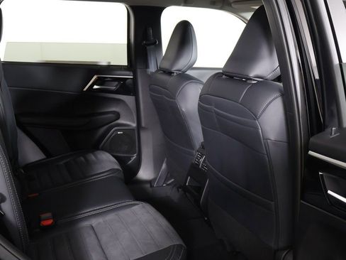 New 2026 Mitsubishi Outlander SE FWD image 30