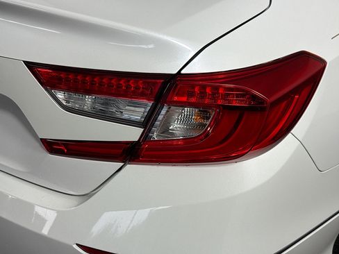 Used 2020 Honda Accord EX-L image 34