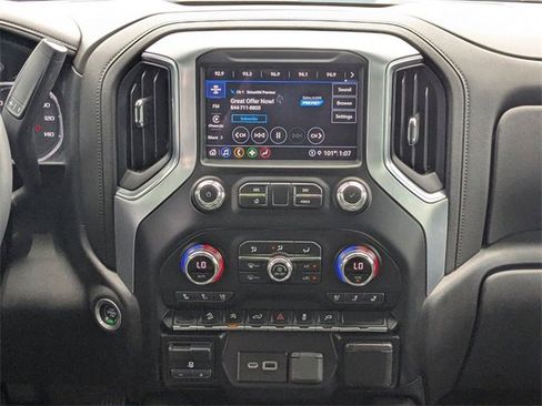 Used 2022 GMC Sierra 1500 SLT w/ SLT Premium Package image 6