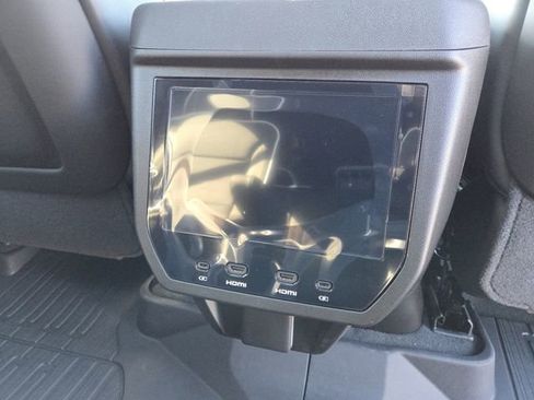 New 2026 GMC Yukon XL AT4 Ultimate image 18