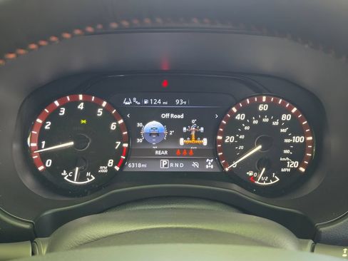 Used 2025 Nissan Frontier PRO-4X AWD/4WD image 21