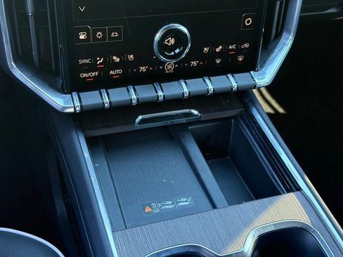 New 2026 GMC Acadia Denali w/ Super Cruise Package image 32