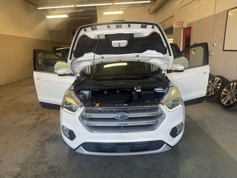 Used 2017 Ford Escape Titanium w/ Equipment Group 301A image 8