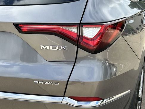 Used 2022 Acura MDX SH-AWD w/ Advance Package image 7