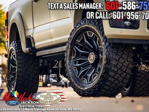 New 2026 Ford F250 Lariat w/ Black Appearance Package image 4