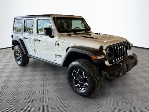 Used 2023 Jeep Wrangler Unlimited Rubicon 4xe w/ Cold Weather Group AWD/4WD image 4