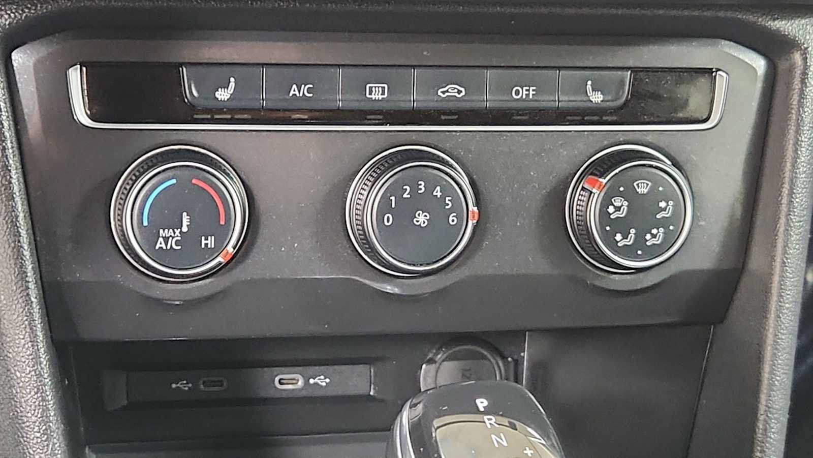 Used 2024 Volkswagen Tiguan Wolfsburg Edition AWD/4WD image 21