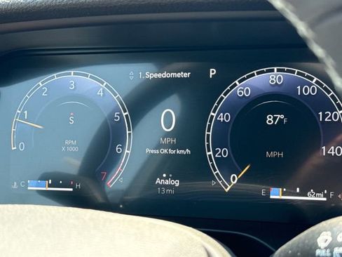 New 2025 Jeep Grand Cherokee Limited w/ Luxury Tech Group II image 30