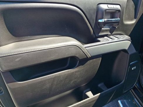Used 2015 Chevrolet Silverado 1500 LTZ Z71 w/ LTZ Plus Package AWD/4WD image 12