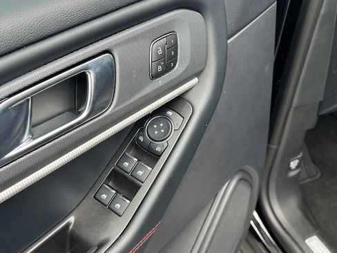 New 2026 Ford Explorer ST-Line w/ ST-Line Street Pack RWD image 14