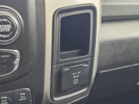 Used 2019 RAM 1500 Big Horn image 23