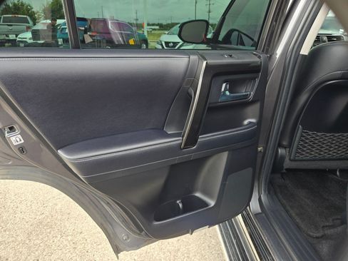 Used 2019 Toyota 4Runner Limited AWD/4WD image 14