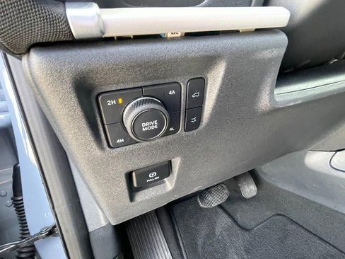 Used 2025 Ford Expedition Max Active image 28