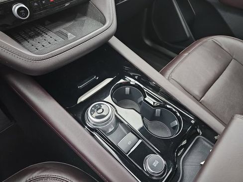 Used 2025 Ford Explorer Platinum w/ LUX Leather Package image 31