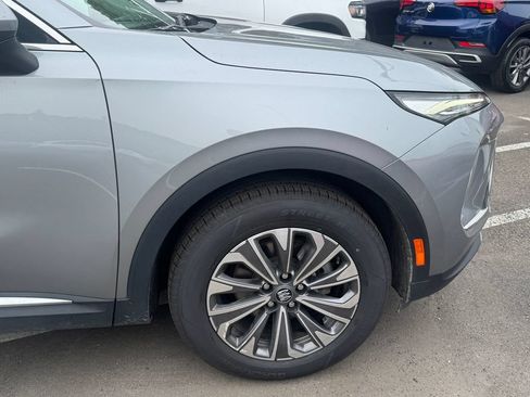 Used 2024 Buick Envision Preferred AWD/4WD image 8