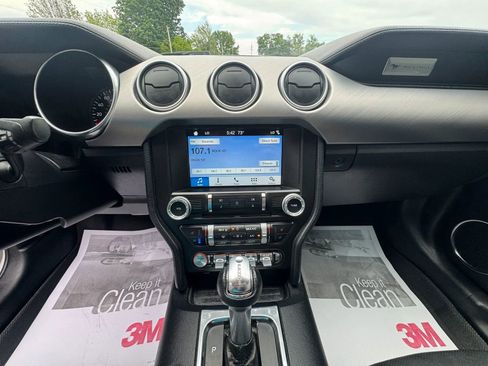 Used 2018 Ford Mustang Premium RWD image 11