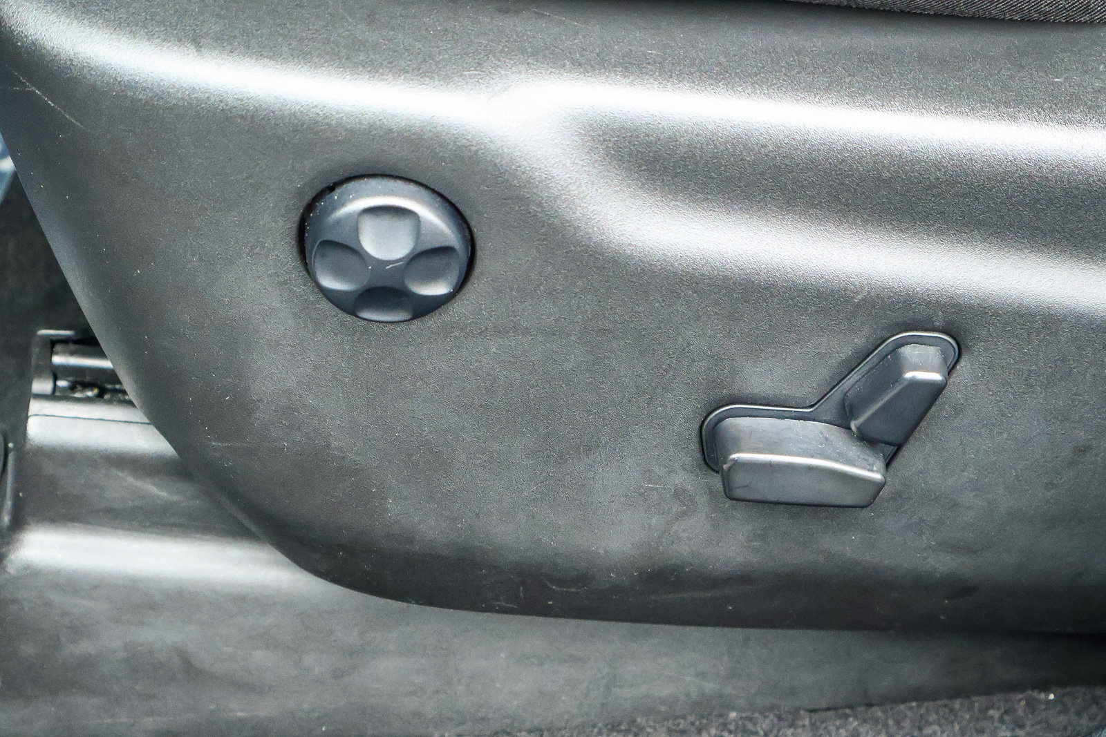 Used 2024 Dodge Durango GT RWD image 12