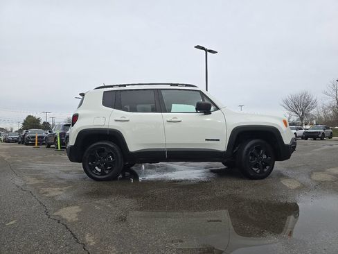 Used 2021 Jeep Renegade Sport image 15