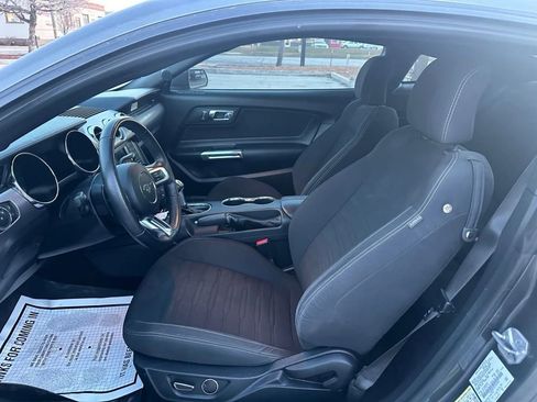 Used 2017 Ford Mustang GT image 3