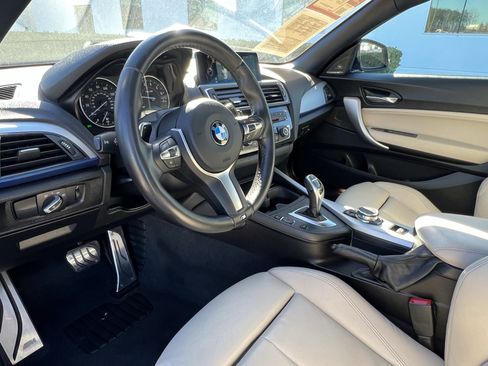 Used 2016 BMW M235i Convertible image 17