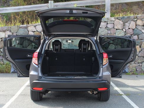 Used 2016 Honda HR-V EX image 10
