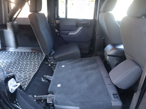 Used 2015 Jeep Wrangler Unlimited Sport w/ Quick Order Package 24S image 40