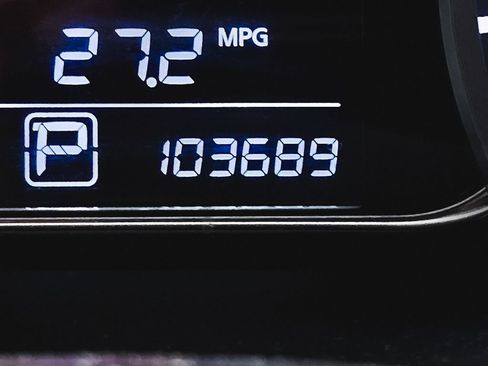 Used 2015 Nissan Sentra SV w/ Cold Weather Package FWD image 26