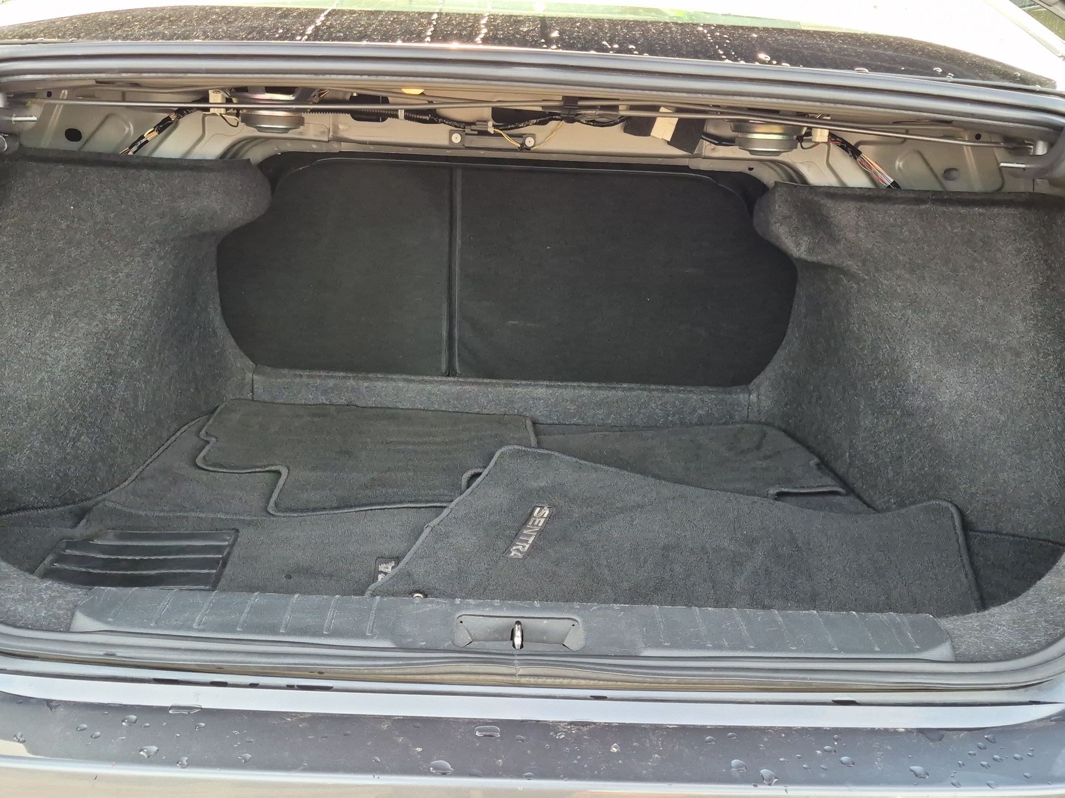 Used 2024 Nissan Sentra SV FWD image 7
