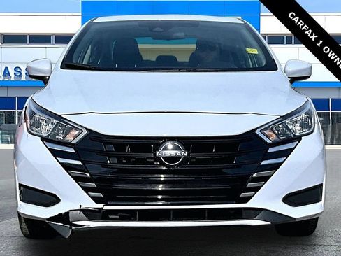 Used 2024 Nissan Versa SV w/ Trunk Package image 2