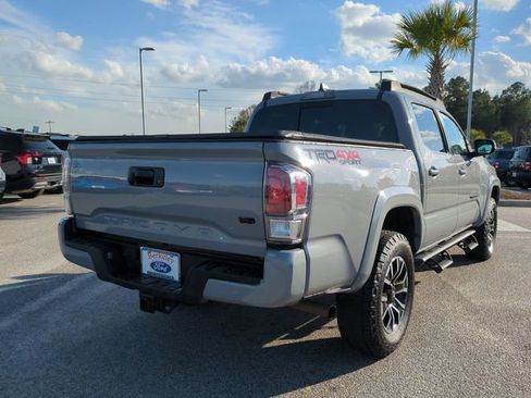 Used 2021 Toyota Tacoma TRD Sport image 4